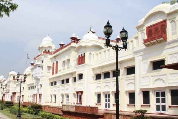 Chandigarh to Patiala Taxi Service